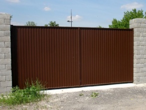 ворота распашные с ручным управлением - пример 11 фото в Черноголовке