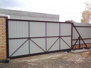 Ворота откатные с ручным управлением - пример 12 фото в Черноголовке