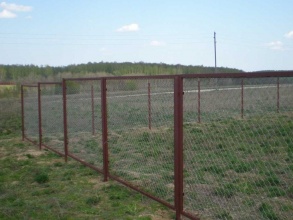 Забор из сетки рабицы в натяг секционный 12 метров фото в Черноголовке